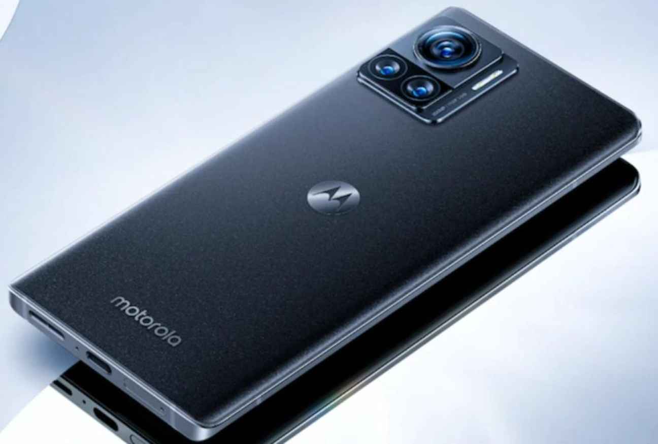 Motorola Edge 30 Ultra की कीमत 5000 रुपये तक कम! जानें कितने रुपये में फोन खरीद सकेंगे आप