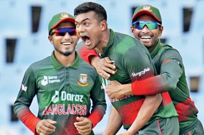 PAK vs BAN taskin ahmed