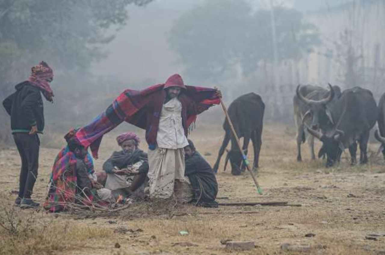 Rajasthan Winter Alert: प्रदेश में बर्फीली हवाओं के आने से चलने लगी शीतलहर, ये जगह रही सबसे ठंडी