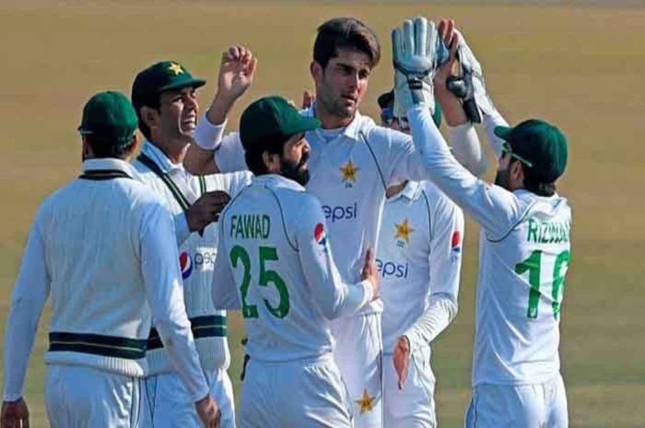 PAK vs ENG: इंग्लैंड के खिलाफ टेस्ट सीरीज के लिए पाकिस्तान की टीम घोषित, शाहीन अफरीदी की जगह ये खिलाड़ी शामिल