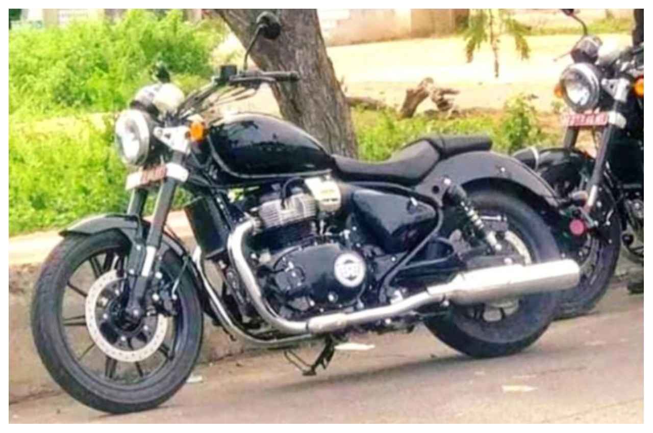Royal Enfield Super Meteor 650 की कीमत में 5000 रुपये का इजाफा