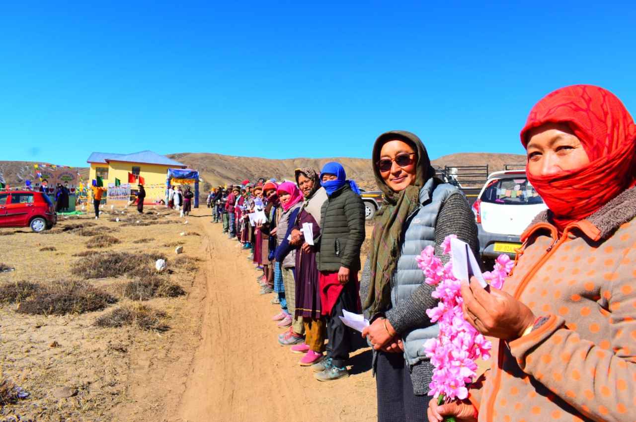 Himachal Assembly Election Voting: विश्व के सबसे ऊंचे मतदान केंद्र पर 100% वोटिंग, 12 हजार फीट की ऊंचाई पर अधिकारियों ने ऐसे रचा इतिहास