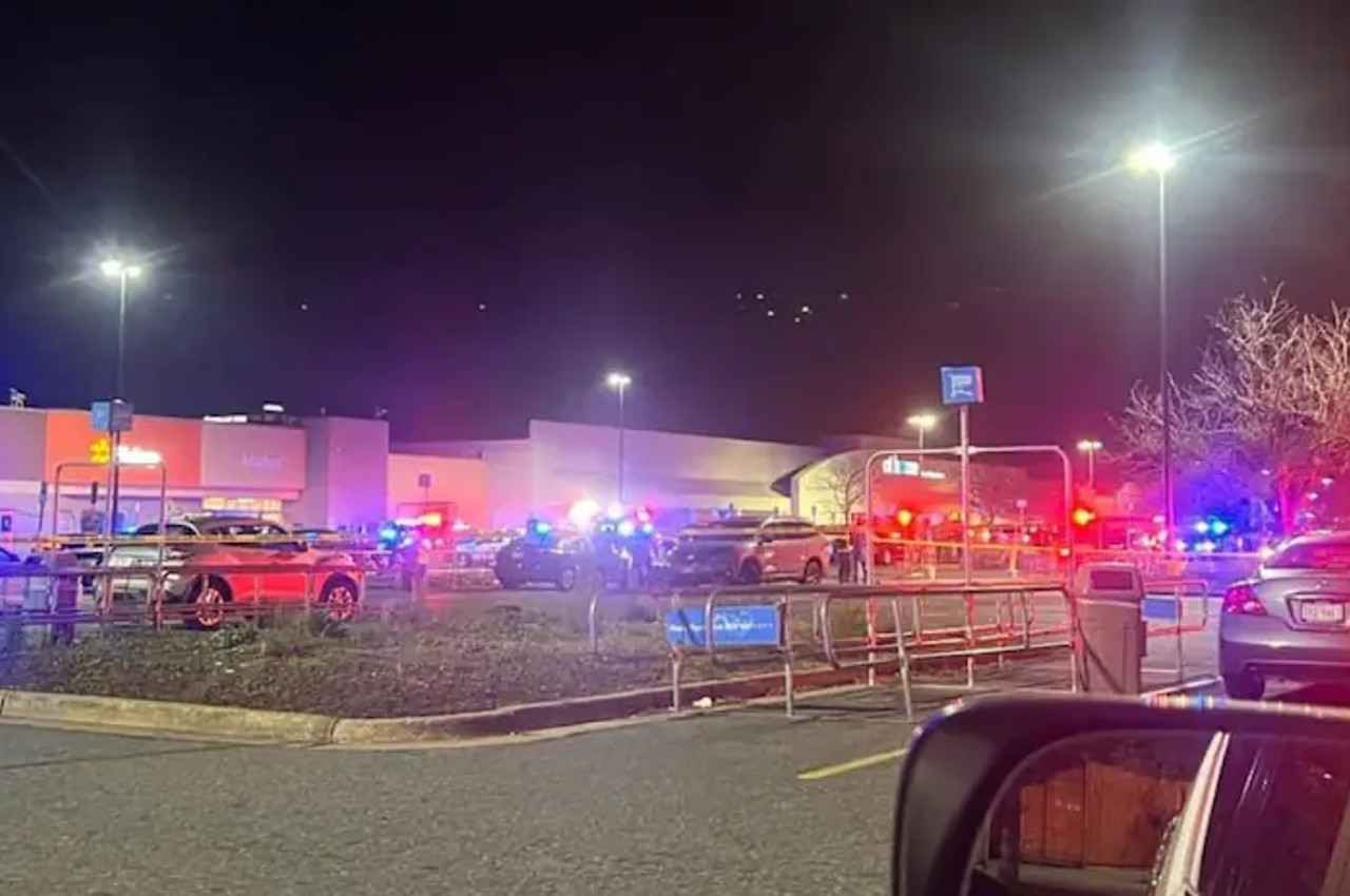 Virginia Walmart Shooting: वर्जिनिया के वॉलमार्ट में ताबड़तोड़ फायरिंग, कई लोगों की मौत