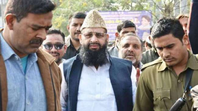 पूर्व मंत्री हाजी याकूब कुरैशी, उसकी पत्नी व दोनों बेटों समेत सात लोगों पर गैंगस्टर का मुकदमा दर्ज 