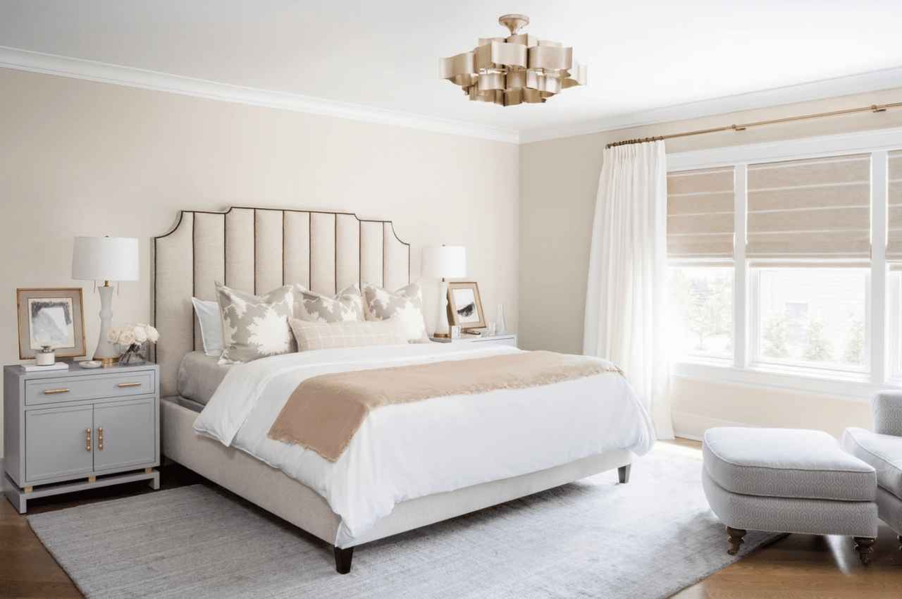 Bedroom Vastu: हैप्पी और रोमांटिक लाइफ के लिए बेडरूम में आजमाएं ये वास्तु टिप्स