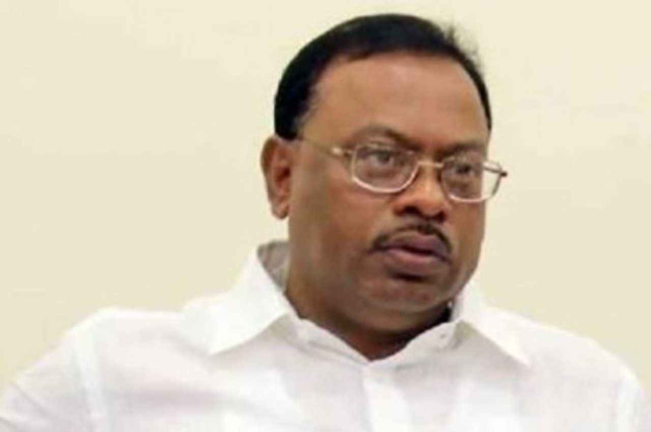 'अगर MLA उद्धव को छोड़ सकते हैं, तो...', राज्य से प्रोजेक्ट्स दूसरे राज्यों में शिफ्ट होने पर बोले महाराष्ट्र BJP चीफ
