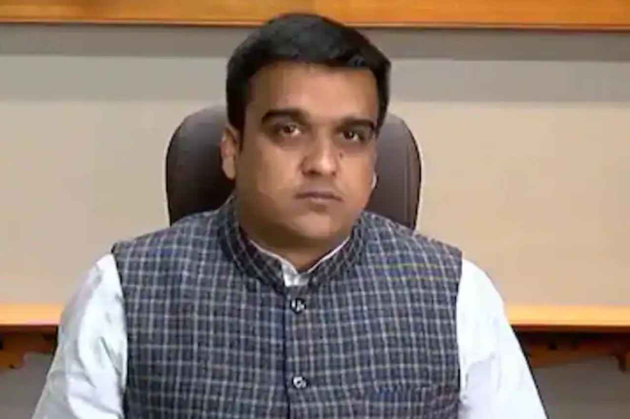 मोरबी पीड़ितों के लिए... गुजरात के गृह मंत्री ने नॉमिनेशन पर ढोल, लाउडस्पीकर के लिए किया मना