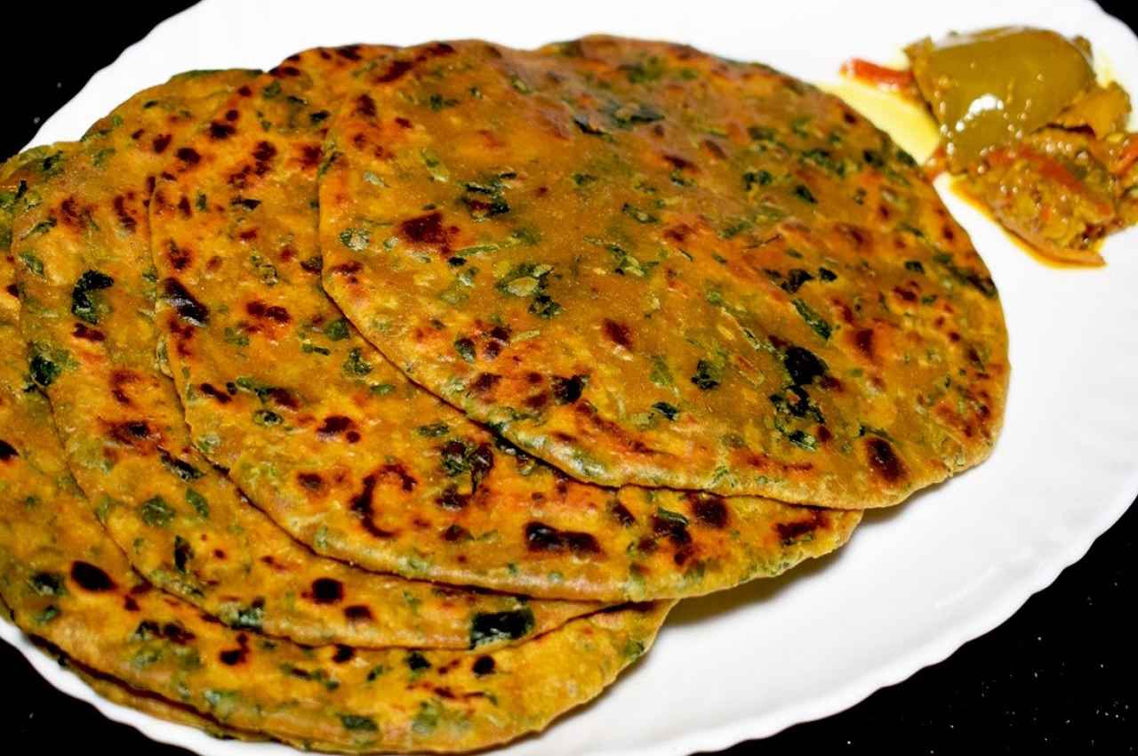 Methi Paratha Recipe: अगर सुबह के नाश्ते में खाना है कुछ हेल्दी, तो फटाफट बनाएं ये शानदार पराठे