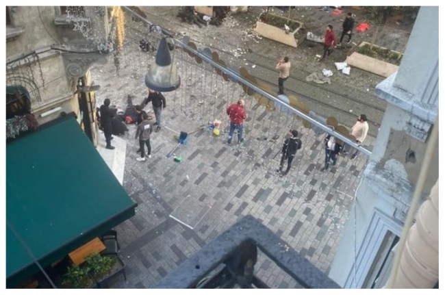 विस्फोट के बाद घटनास्थल का फोटो