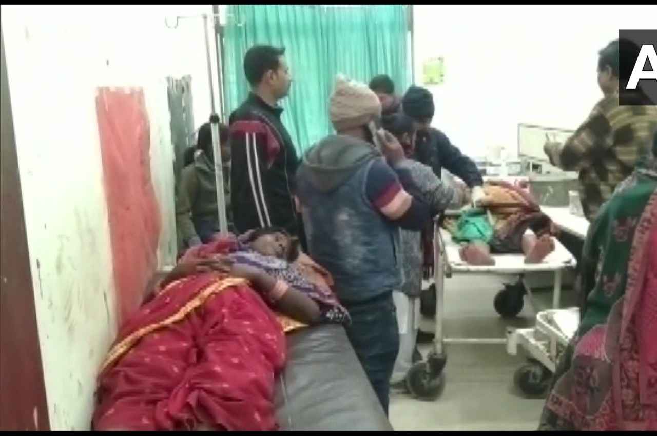 अस्पताल में घायल