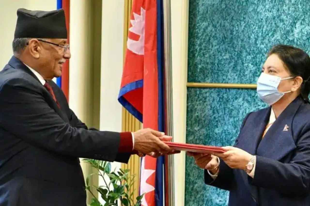 नेपाल में 'प्रचंड' की हुकूमत: ढाई साल रहेंगे प्रधानमंत्री, कल लेंगे शपथ