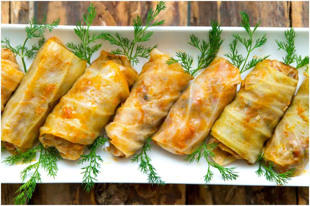 Cabbage Roll: कुछ स्वादिष्ट खाना है तो बनाएं पत्तागोभी रोल, ये है रेसिपी