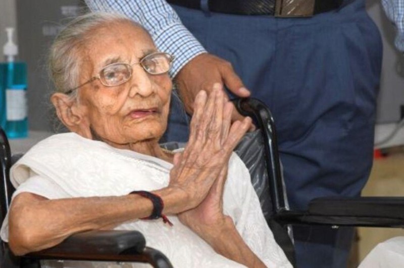 Heeraben Modi Passes Away