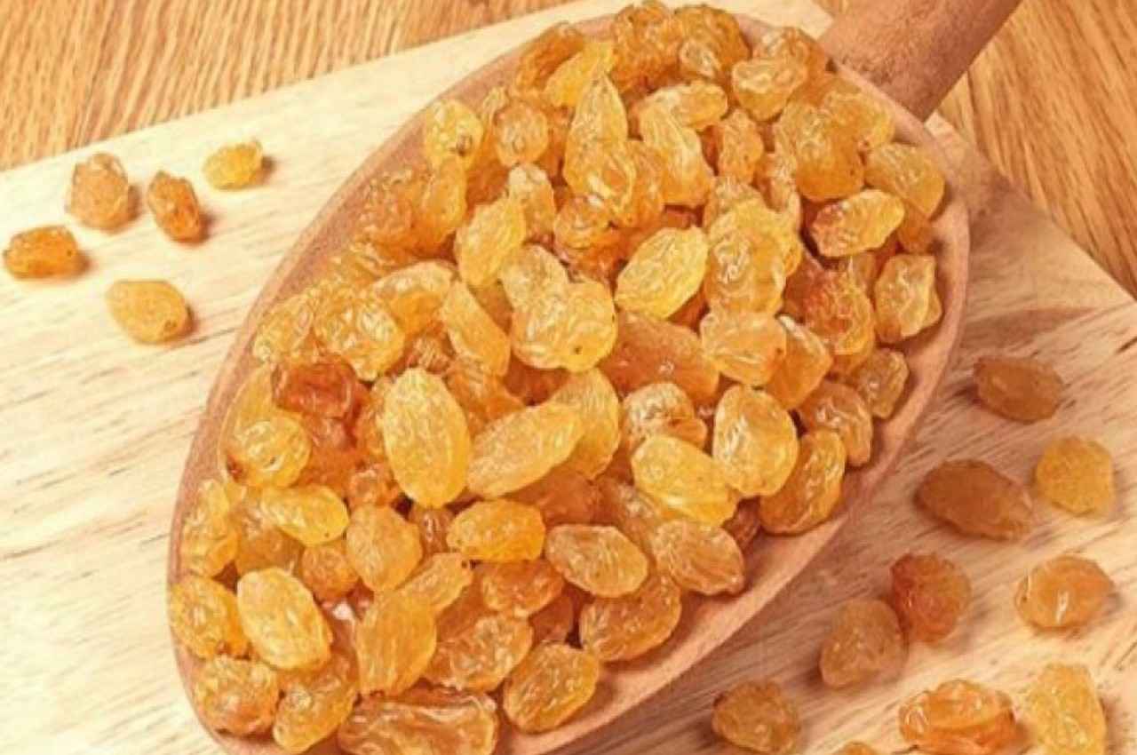 Raisin Water Benefits: किशमिश का पानी पुरुषों के लिए होता है वरदान, फायदे हैरान कर देंगे