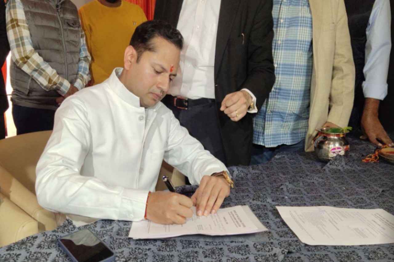 Rajasthan News: वैभव गहलोत ने भरा RCA अध्यक्ष पद के लिए नामांकन, कहा-राजस्थान को मिलेगी बड़ी सौगात