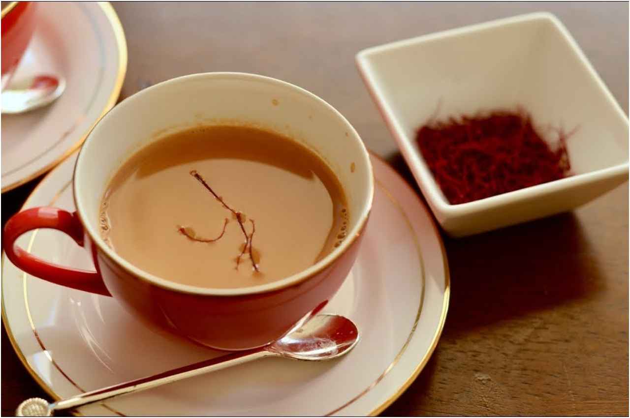 Saffron Tea: सर्दियों में जरूर ट्राय करें केसर की चाय, ये है आसान रेसिपी