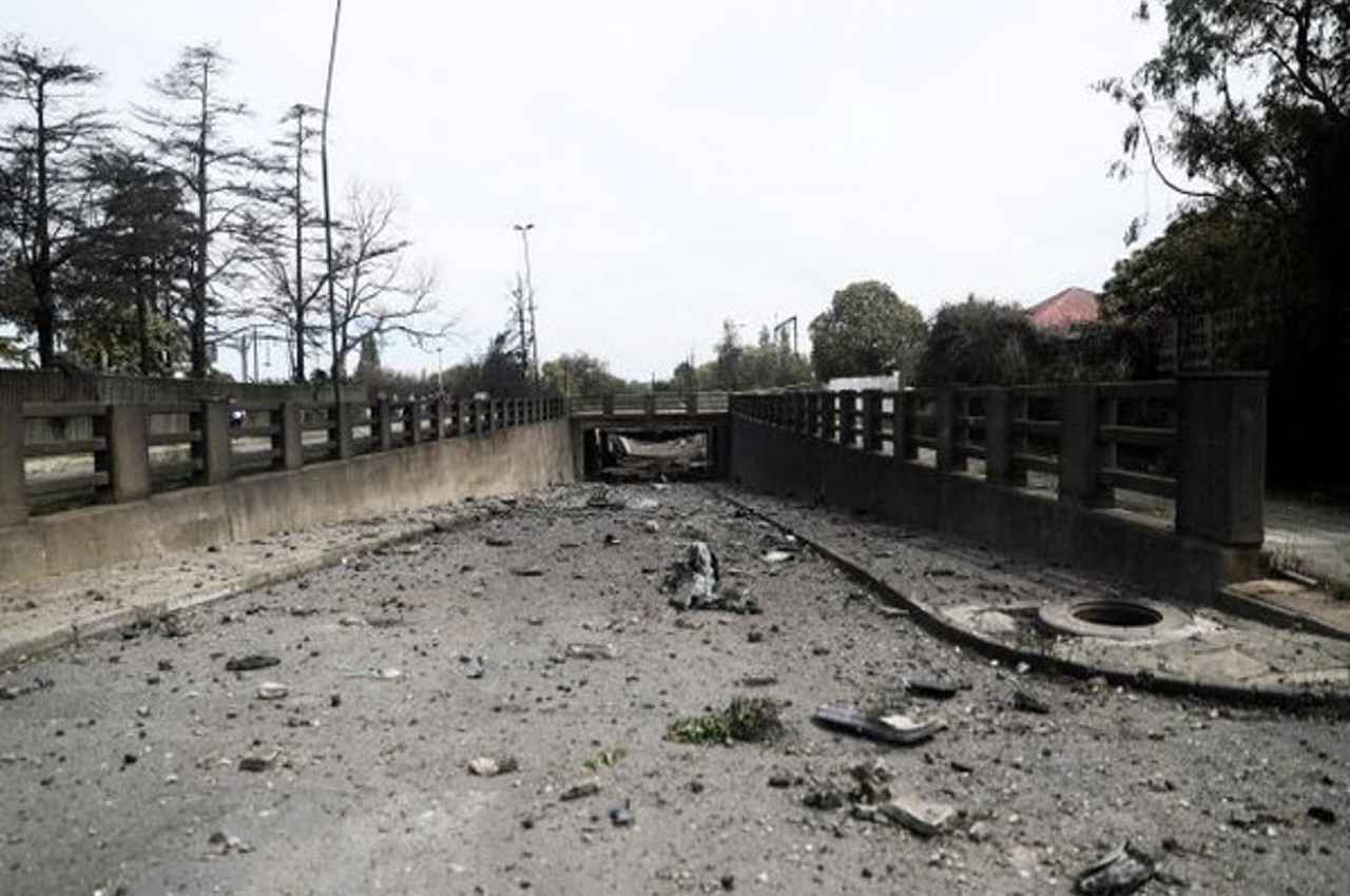 South Africa Explosion: जोहान्सबर्ग में टैंकर विस्फोट में 8 लोगों की मौत, कई घायल; इमारतों को नुकसान
