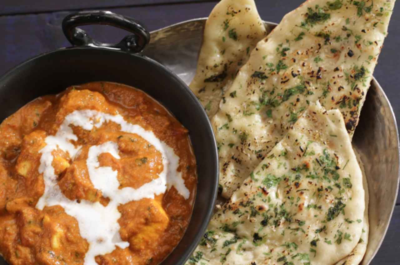 Soya Methi Garlic Naan Recipe: सर्दियों में सबकी पसंद है सोया मेथी गार्लिक नान, जानें आसान रेसिपी