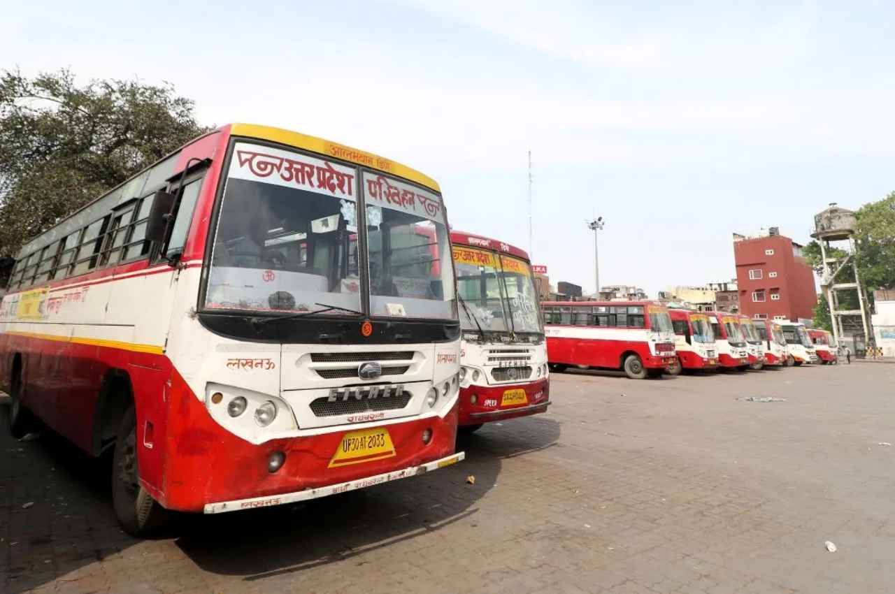 घने कोहरे को देखते हुए UP Roadways का बड़ा फैसला, रात 8 से सुबह 8 बजे तक नहीं चलेंगी बसें