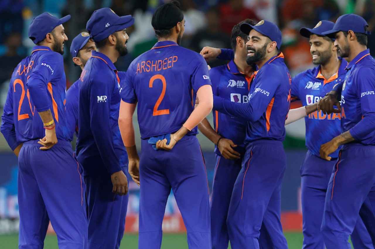 World Cup 2023: 'गिल और ठाकुर को नहीं मिलनी चाहिए टीम में जगह' स्कवॉड को लेकर इस दिग्गज ने दिया बड़ा बयान