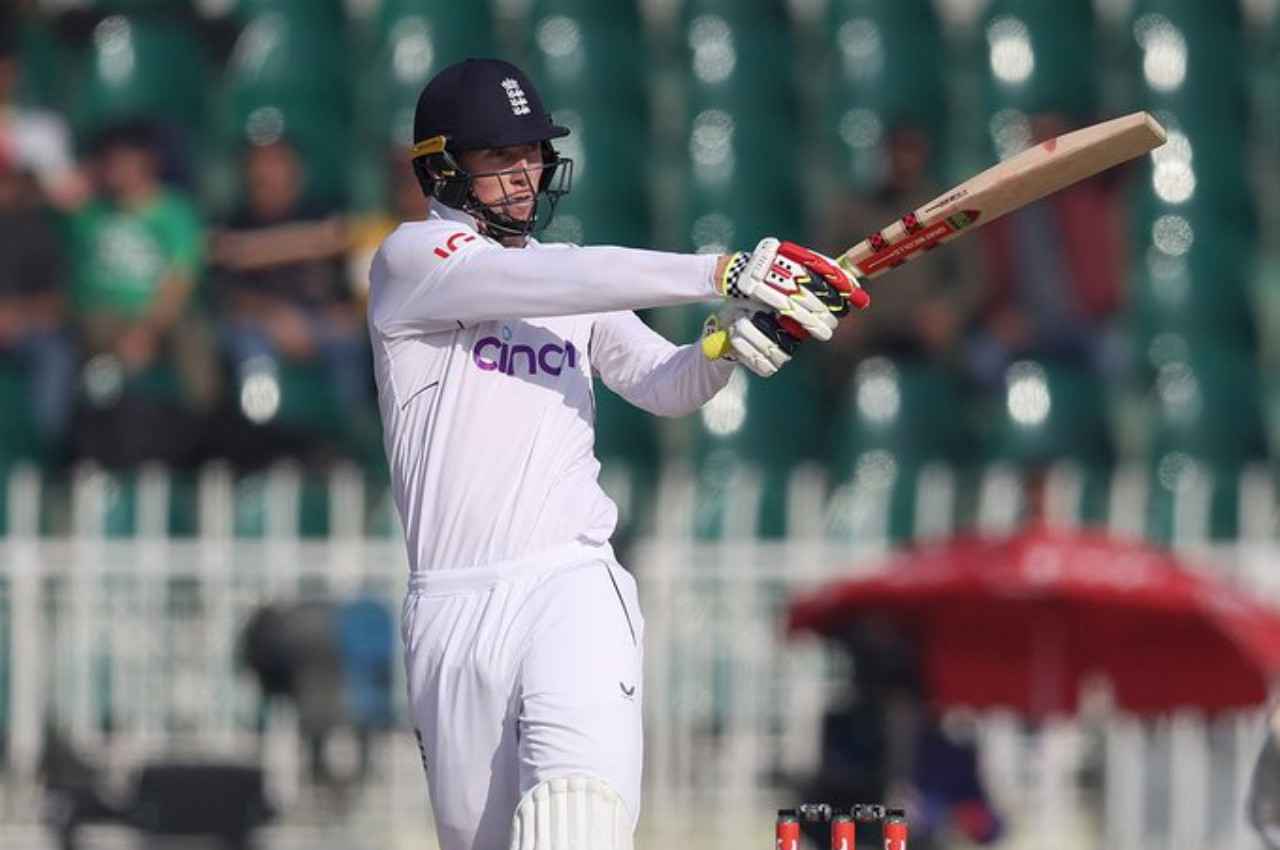 PAK vs ENG 1st Test: टी20 की तरह बल्लेबाजी कर रही इंग्लैंड...लंच तक ठोक डाले 174 रन...देखें स्कोरकार्ड