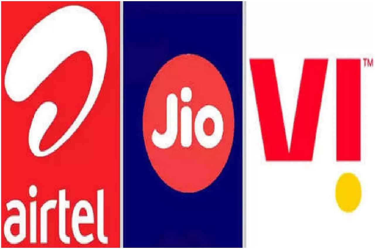 Vi vs Jio vs Airtel: 1 साल की वैधता के साथ आते हैं 2999 रुपये का प्लान, जानिए तीनों में से कौन सा सबसे बेहतर