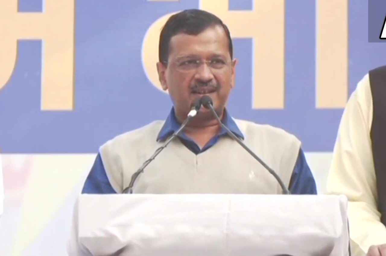 Delhi MCD Result: जीत के बाद अरविंद केजरीवाल बोले- I Love You Too... आपने अपने बेटे-भाई को दी सफाई की जिम्मेदारी