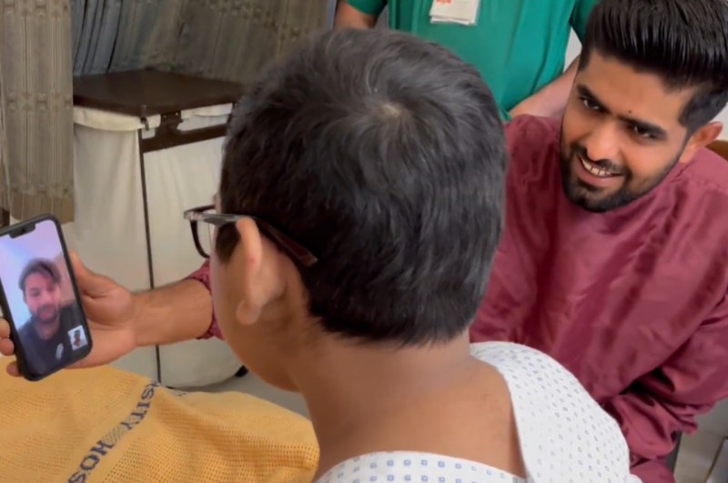 babar azam little fan hospital