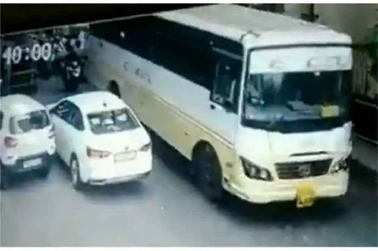 bus