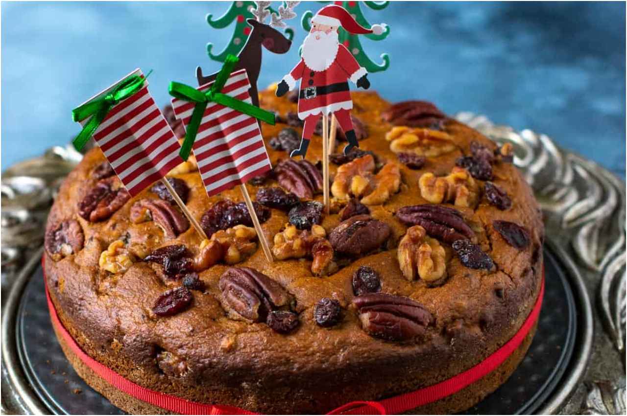 Christmas Plum Cake: क्रिसमस के मौके पर घर में बनाएं प्लम केक, ये है आसान रेसिपी