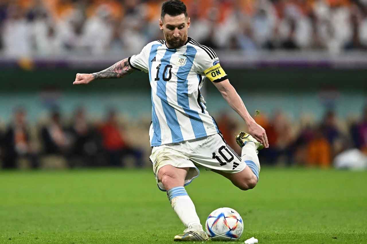 FIFA World Cup 2022: फाइनल में 2 गोल दाग मेसी ने रचा इतिहास, पेले से आगे निकले, इस दिग्गज की बराबरी की