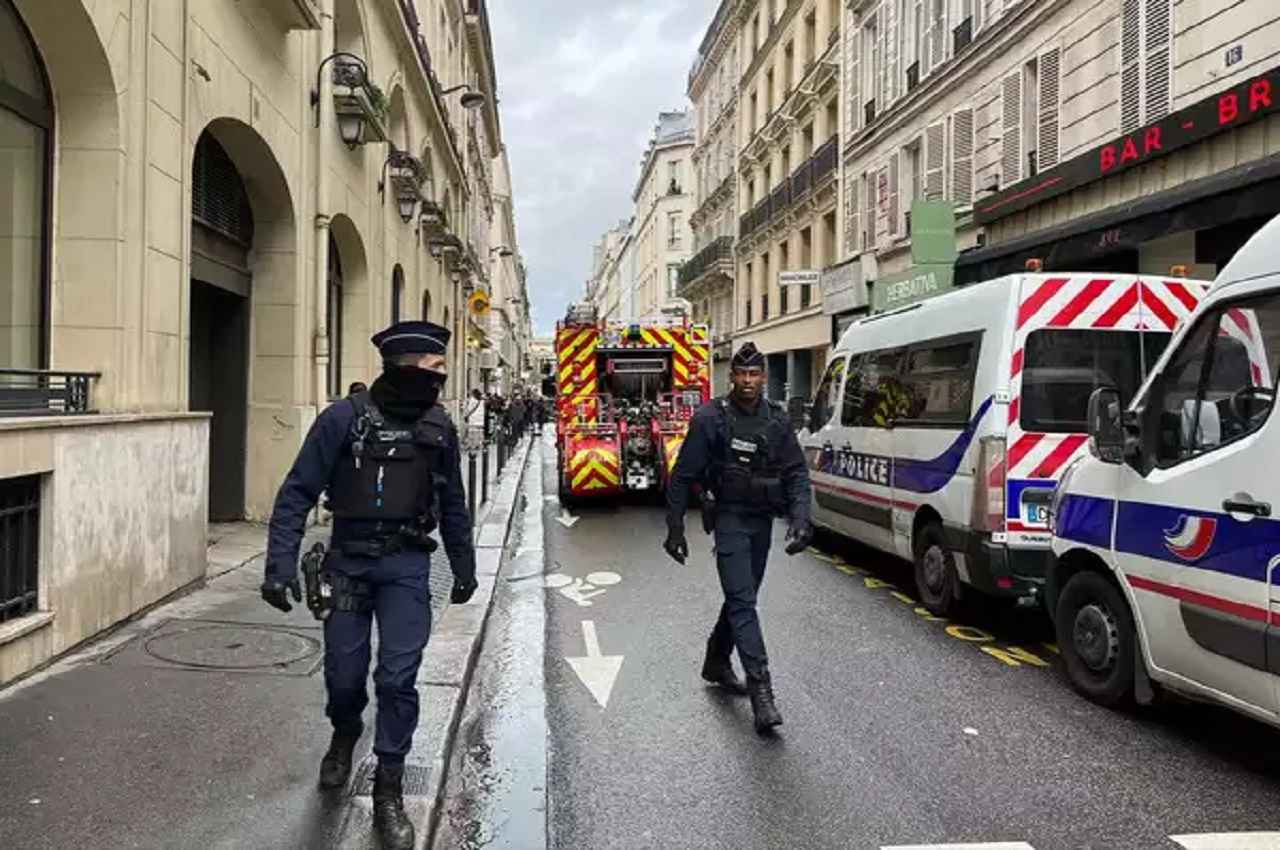 Paris Shooting: सेंट्रल पेरिस में हुई गोलीबारी में दो लोगों की मौत, एक गिरफ्तार