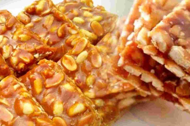 gur ki gajak recipe in hindi