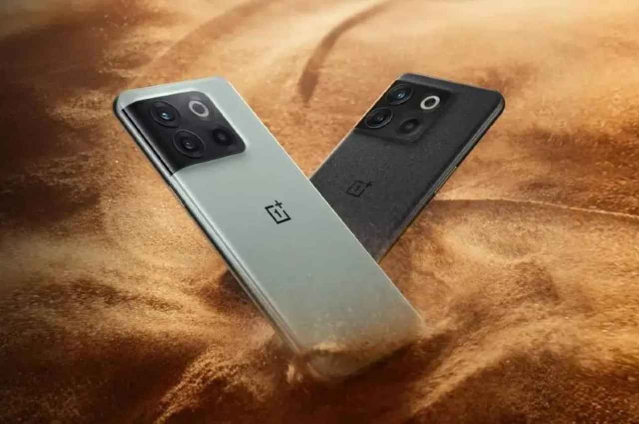 Amazon Fab Phone Fest Sale: सिर्फ 31,699 रुपये में मिल रहा है 50 हजार का फोन, जानिए Offers