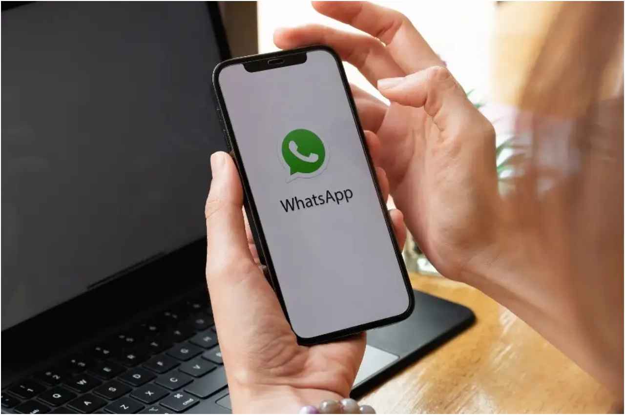 WhatsApp ला रहा है "Kept Messages" फीचर, जानें खासियत और यूज करने का तरीका?