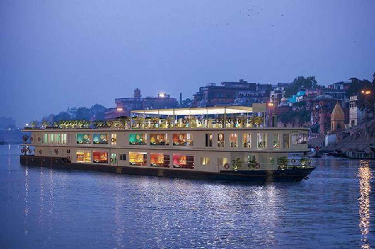 50 दिन 3200 किलोमीटर का सफर, यहां जानें दुनिया के सबसे बड़े रिवर क्रूज 'गंगा विलास' के बारे में