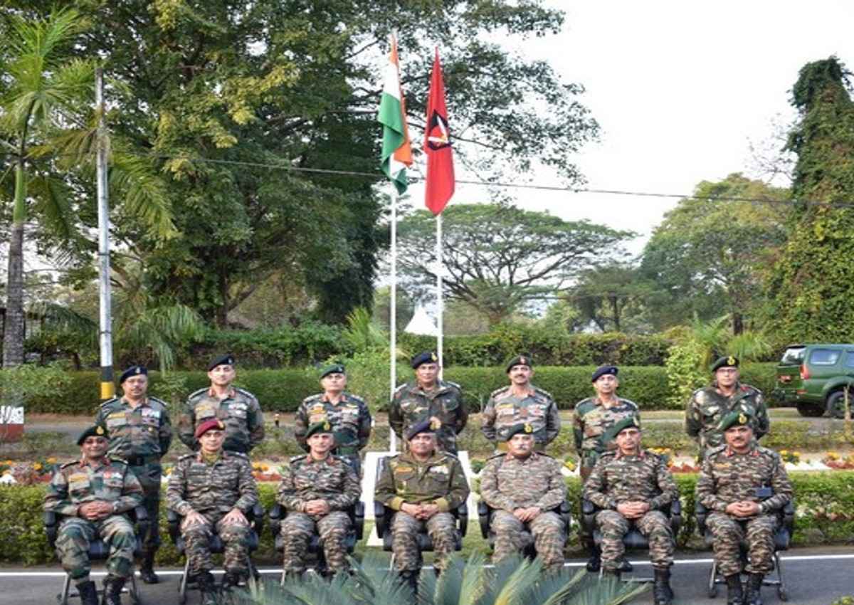 Arunachal Pradesh: सेना प्रमुख जनरल मनोज पांडे पहुंचे LAC, कड़ी चौकसी के लिए जवानों को सराहा