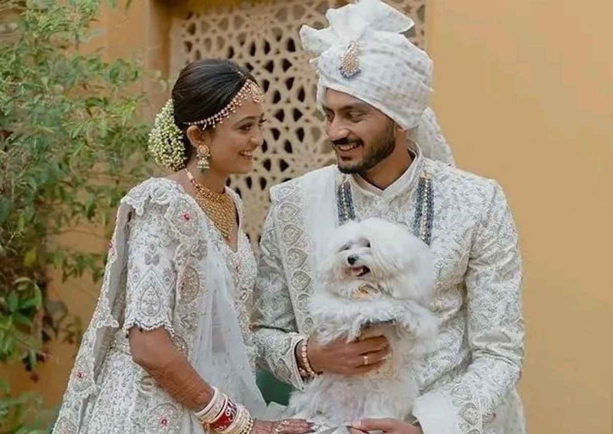 Axar Meha Wedding: डायटिशियन के साथ शादी के बंधन में बंधे क्रिकेटर अक्षर पटेल, पत्नी मेहा ने शेयर किया वीडियो