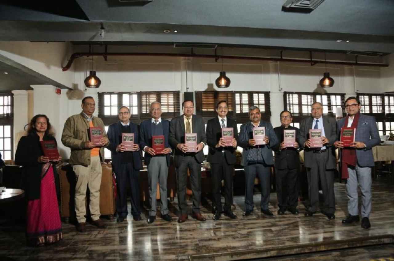 Book Review: गेम चेंजर है राज कुमार नाहटा की बेनामी लॉ, सतीश उपाध्याय ने बताया माइलस्टोन