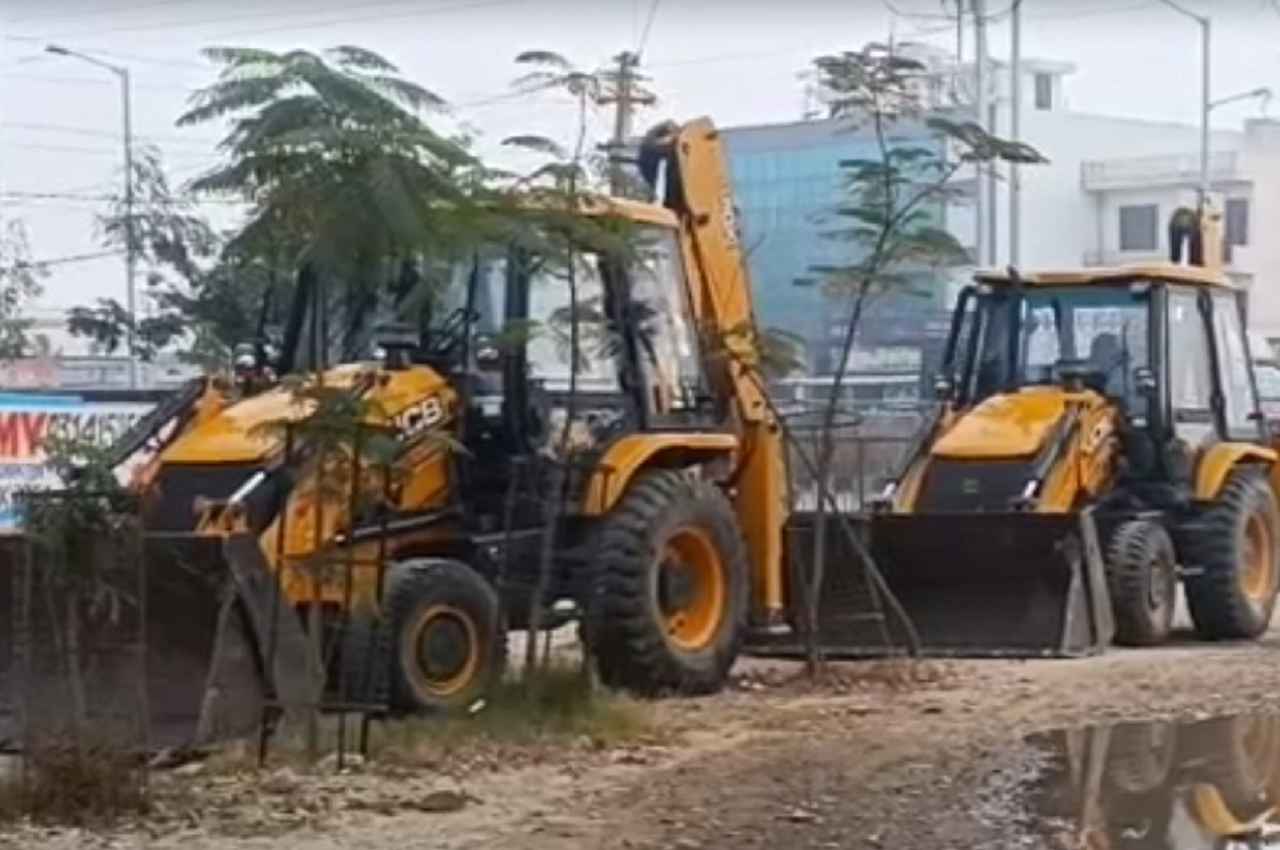 RPSC Paper Leak Case: मास्टरमाइंड के घर चला बुलडोजर, सरकार ने इतने कर्मचारी किए बर्खास्त