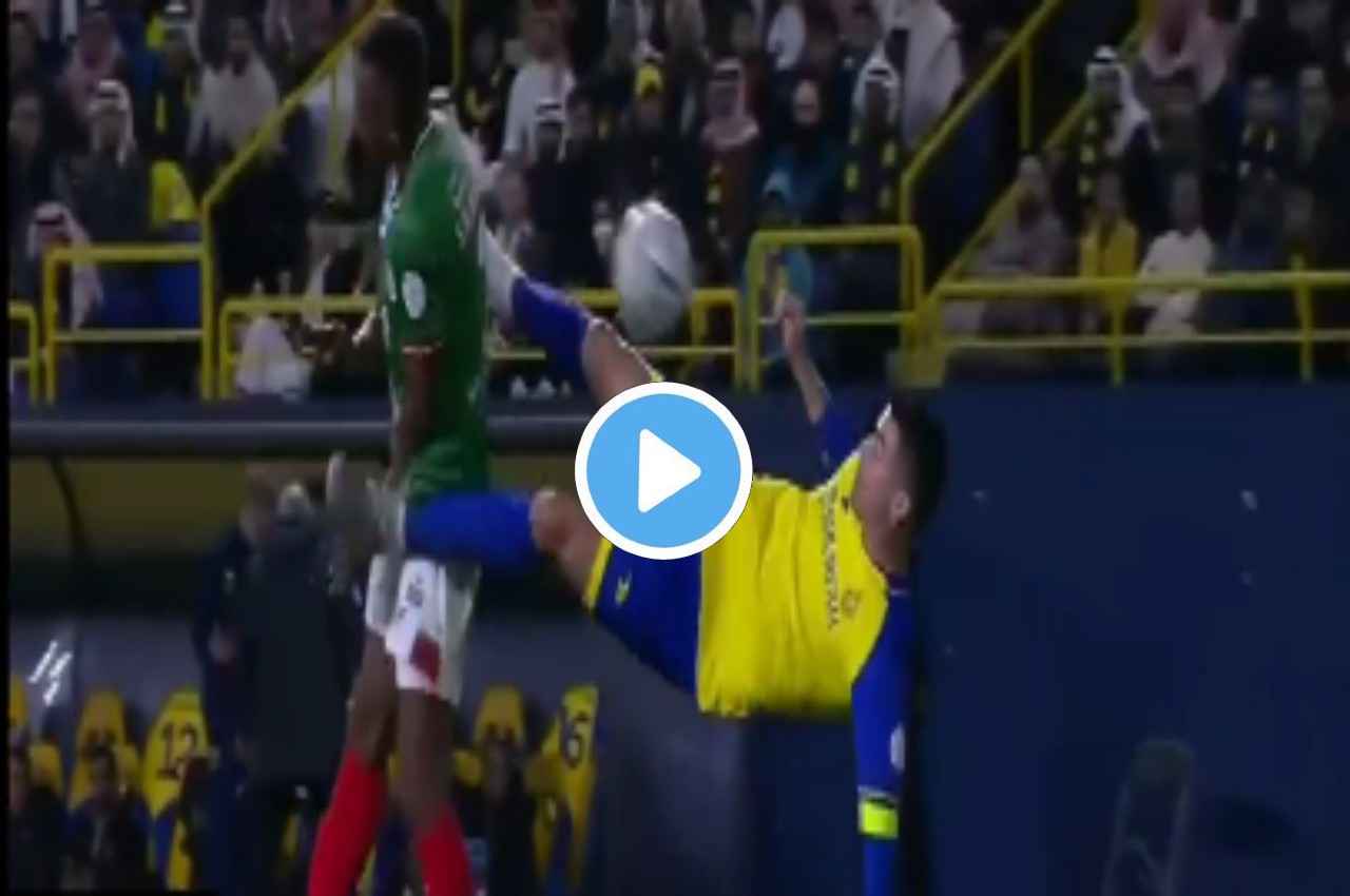 Al Nassr की तरफ से डेब्यू मैच में मैदान पर छाए Cristiano Ronaldo, अपनी टीम को टॉप पर पहुंचाया, देखें वीडियो