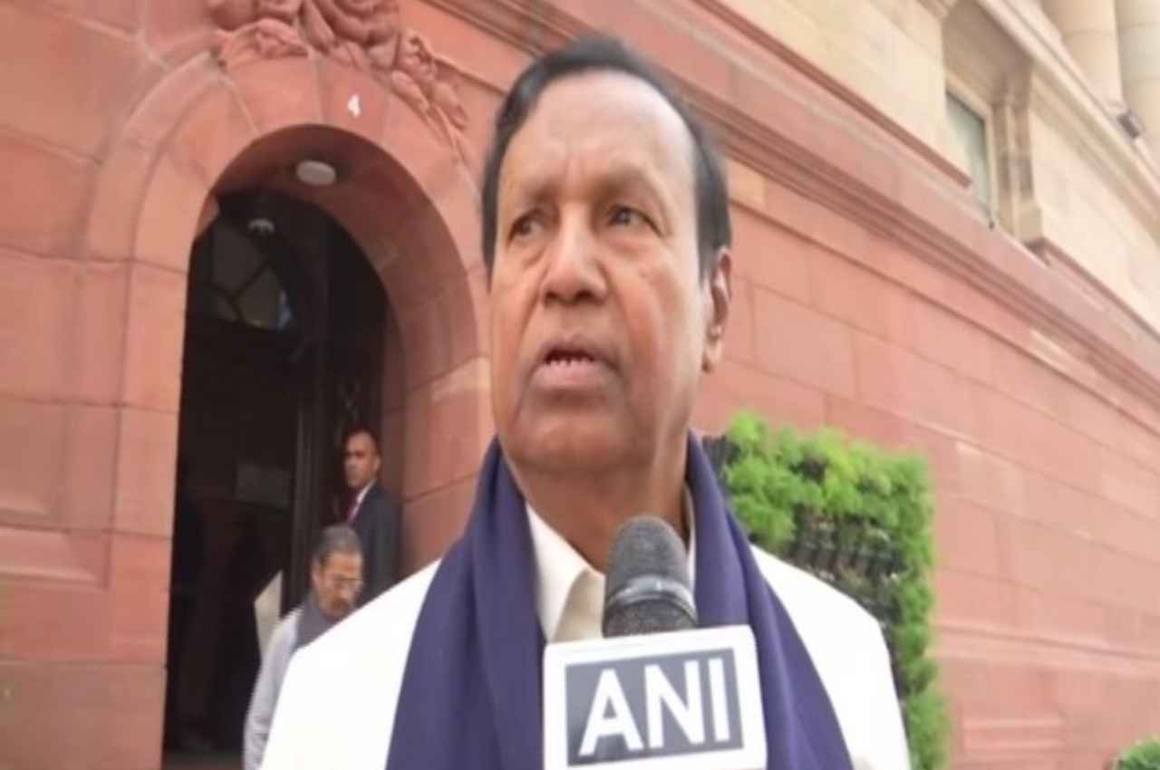 'स्टालिन को छूने वाले के हाथ काट देंगे...', DMK नेता टीआर बालू के बिगड़े बोल