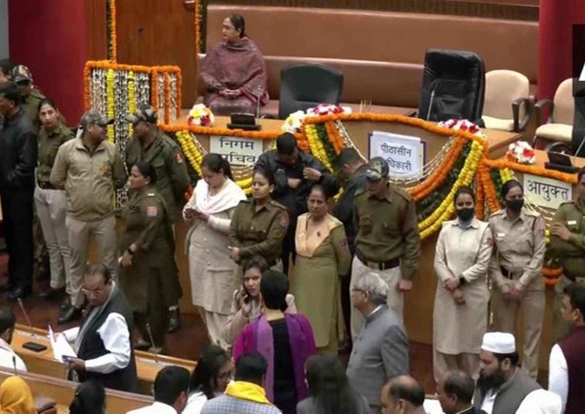 Delhi mayor election: दिल्ली सरकार ने LG के पास भेजा प्रस्ताव, इन 3 तारीखों पर मेयर चुनाव की मांग