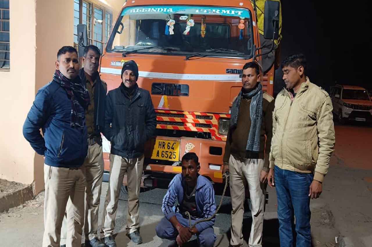 Bihar Hindi News: कैमूर में उत्पाद विभाग की टीम ने पकड़ी 170 पेटी शराब, आरोपी चालक गिरफ्तार