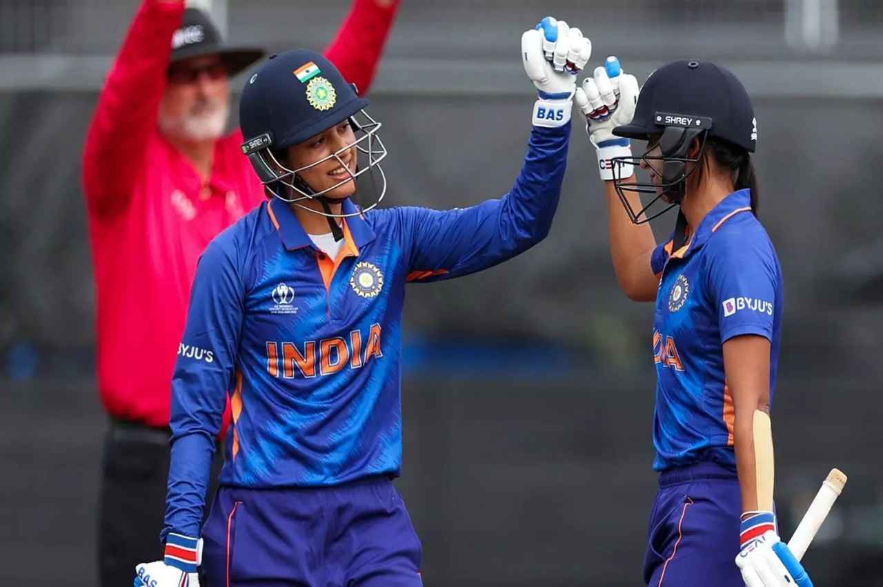 IND W vs WI W: हरमनप्रीत और स्मृति मंधाना ने लगाई चौकों की झड़ी, भारत ने वेस्टइंडीज को 56 रनों से दी मात