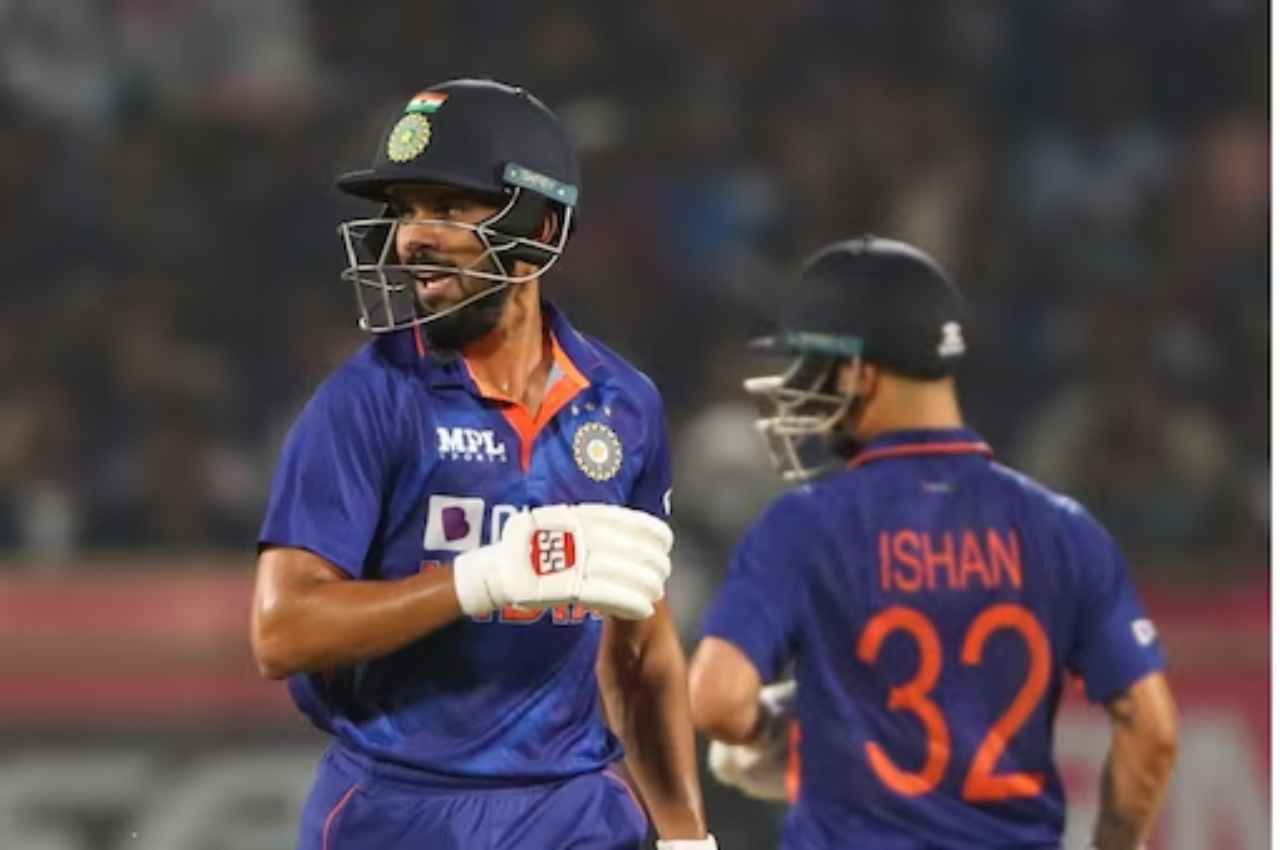IND vs AUS: ऋतुराज गायकवाड़ का कहर, T20 इंटरनेशनल में जड़ा पहला शतक, ऑस्ट्रेलिया को मिला बड़ा लक्ष्य