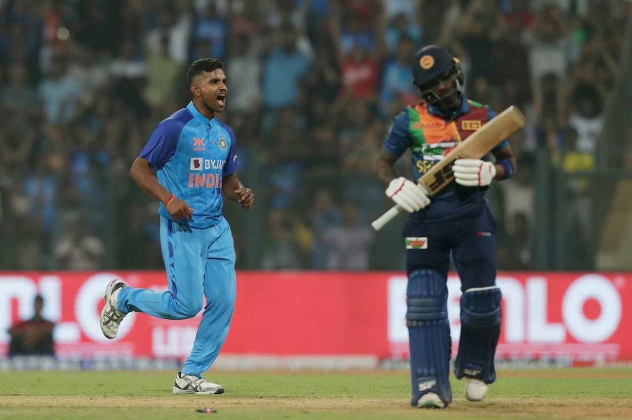 IND vs SL: शिवम मावी से नहीं ले सके पंगा, यूं जाल में फंस गए हसरंगा