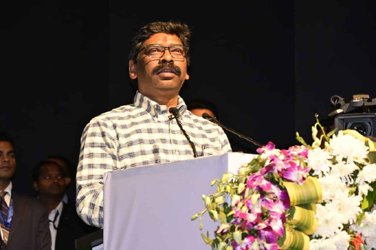 Jharkhand Hindi News: नक्सलियों के गढ़ रहे बूढ़ा पहाड़ के दौरे पर CM हेमंत, ग्रामीणों से करेंगे संवाद