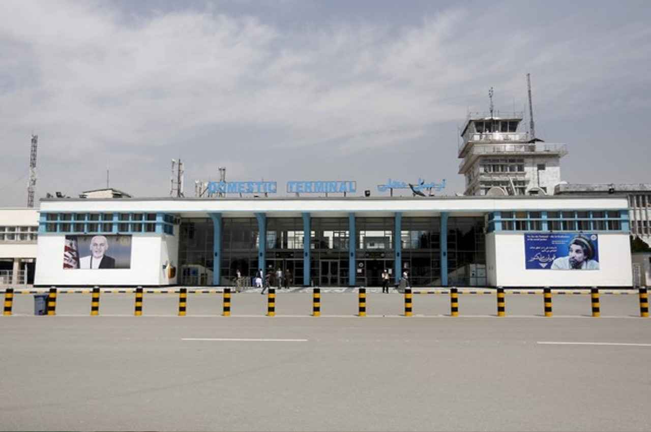 Kabul Blast: काबुल में मिलिट्री एयरपोर्ट पर जोरदार धमाका, कई लोगों के मरने की आशंका