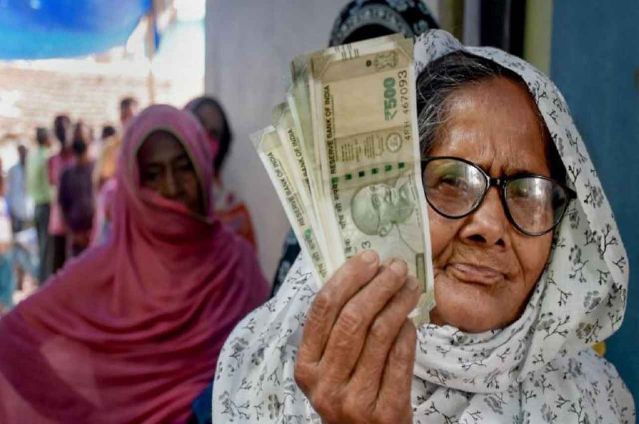 Best FD Rates For Senior Citizen: वरिष्ठ नागरिकों को 5 साल तक की एफडी पर सबसे ज्यादा ब्याज दे रहे हैं ये बैंक